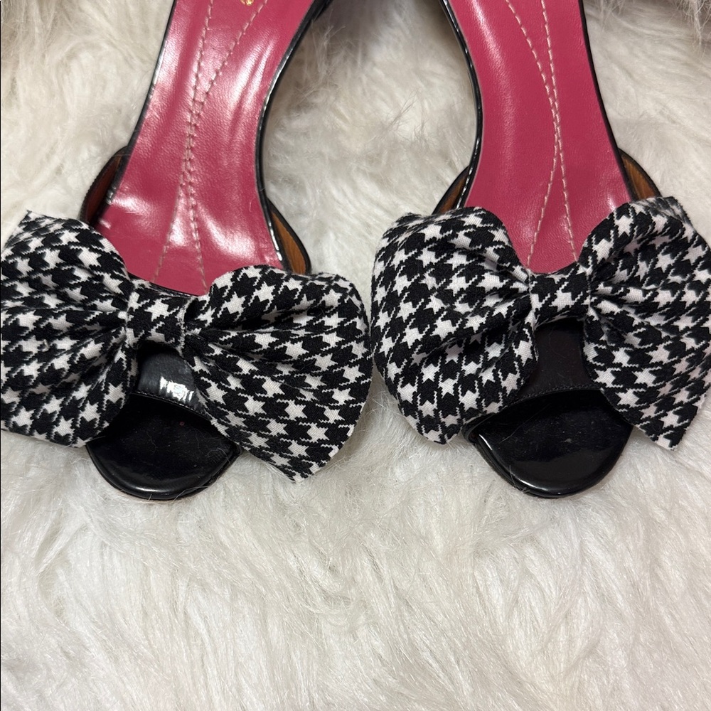 Women’s Black & White Houndstooth Bow shoe clips